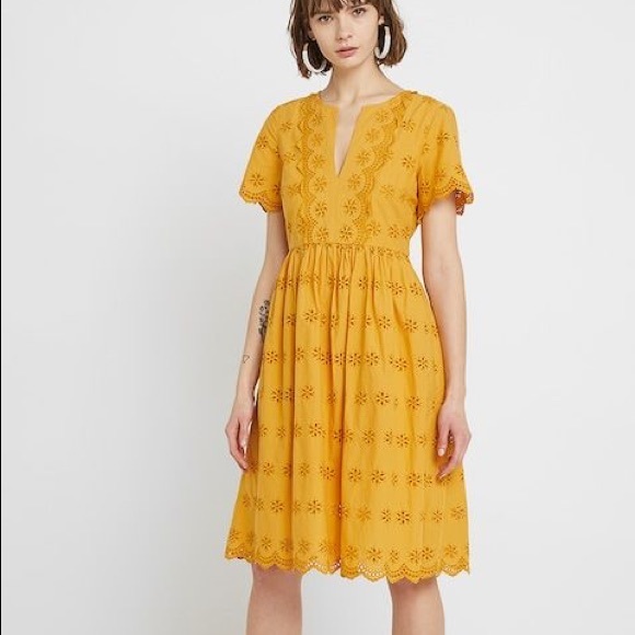 Madewell Dresses & Skirts - MADEWELL Scalloped Eyelet Midi Dress Size: 0